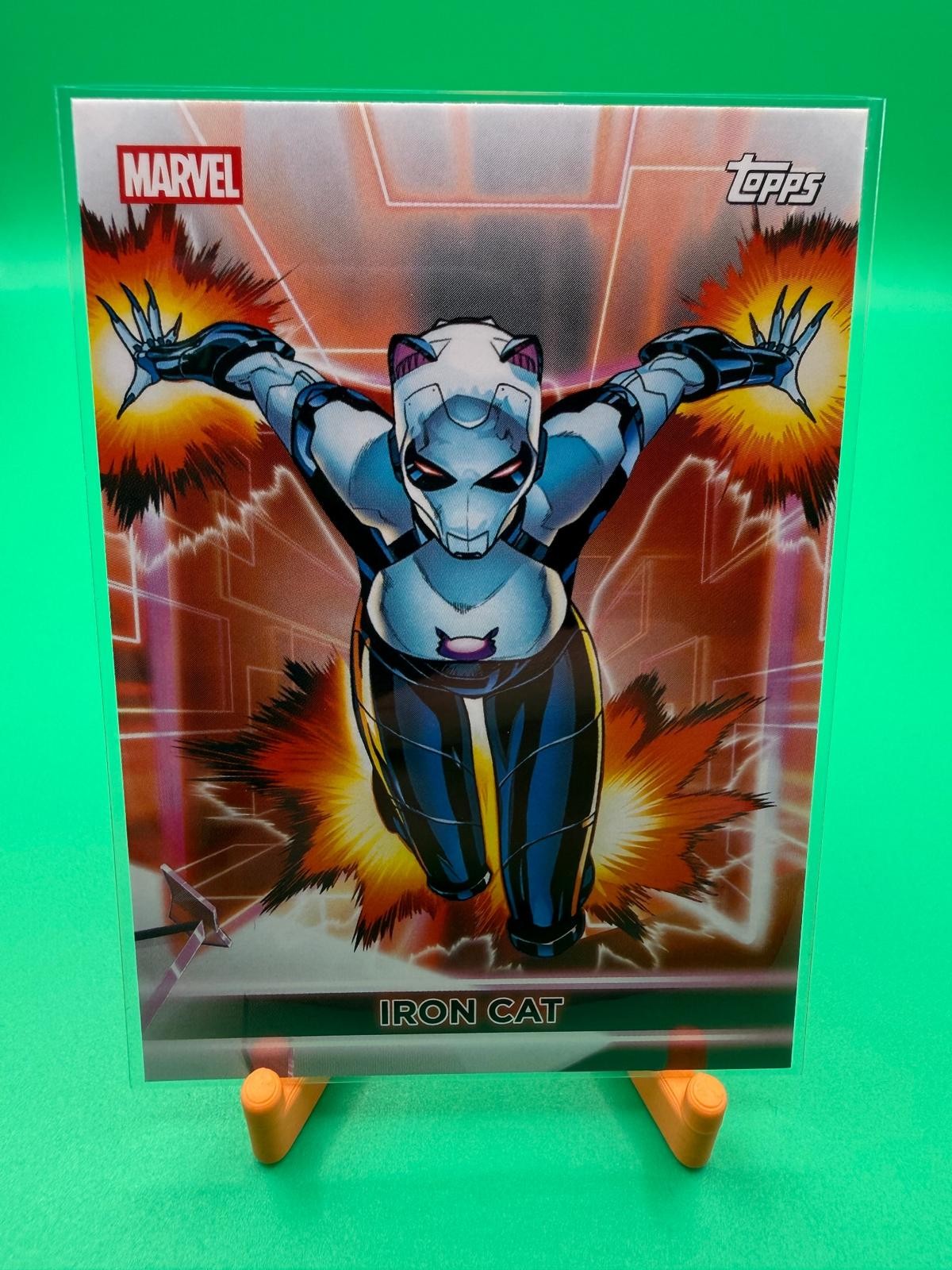 2026 Topps Neon Marvel #98 Iron Cat