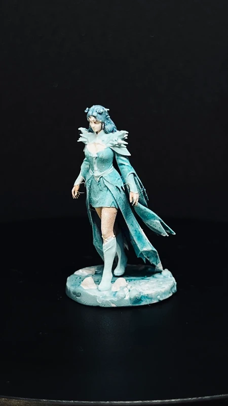 Magicienne de glace, 40mm