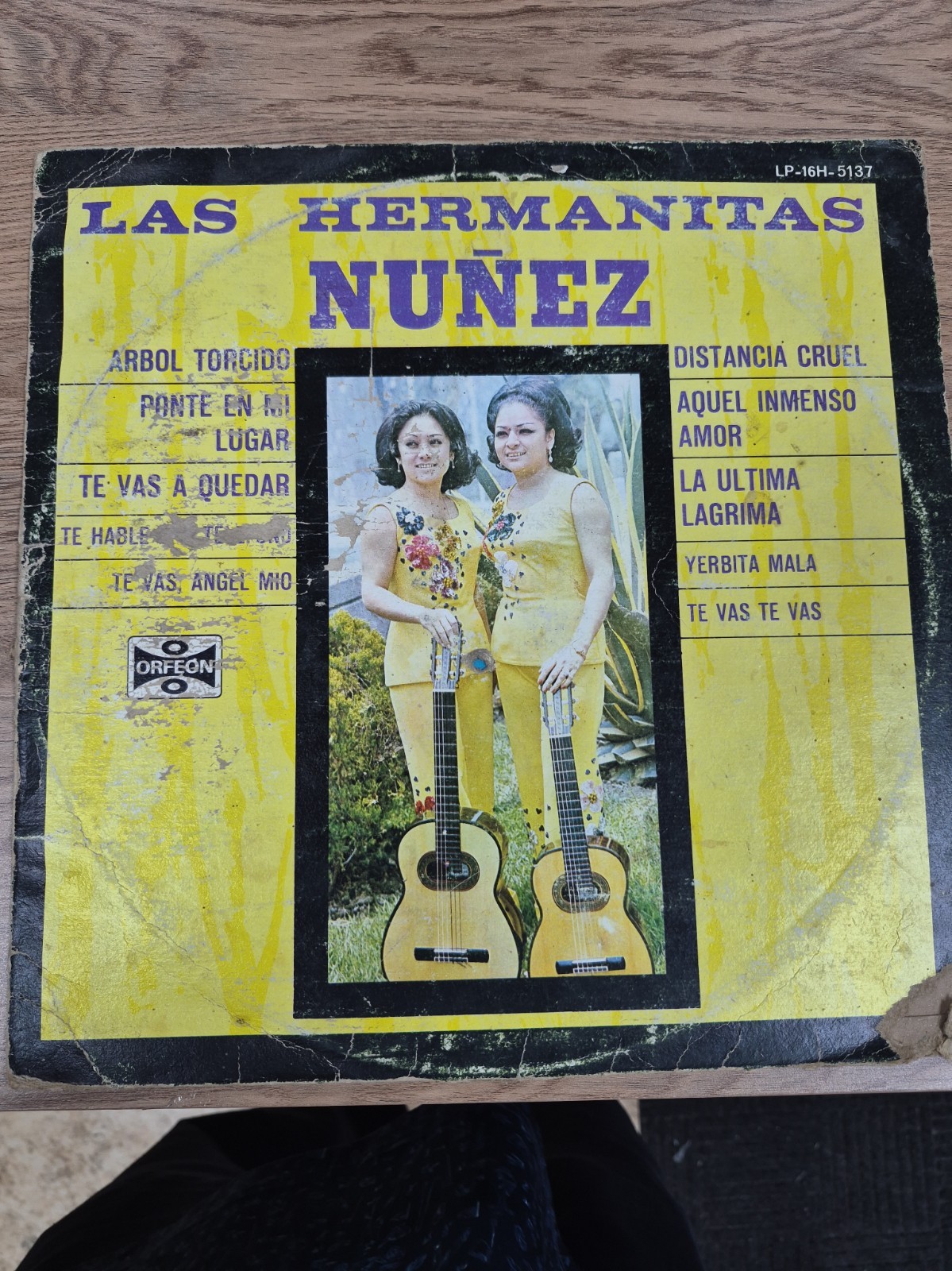 Hermanas Núñez Árbol Torcido
