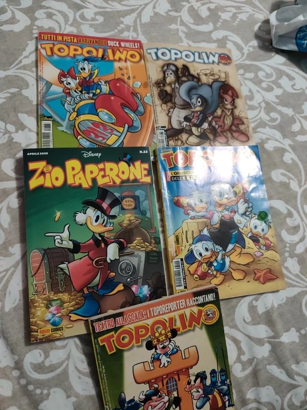 Vari libri topolino e zio paperone