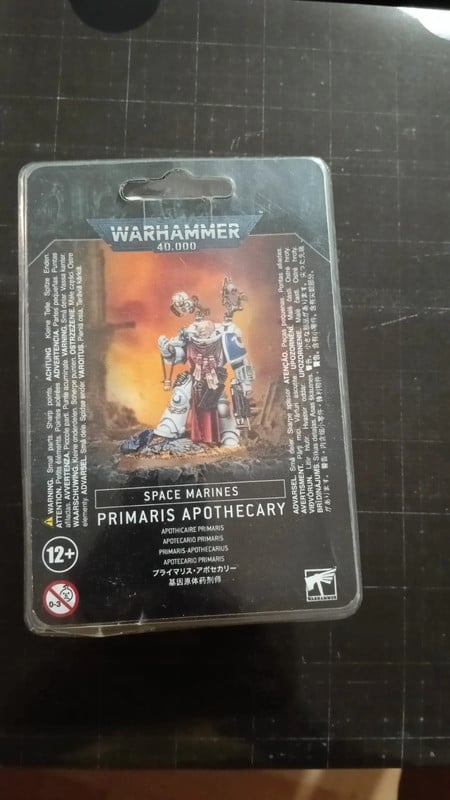 Primaris Apothecary Warhammer