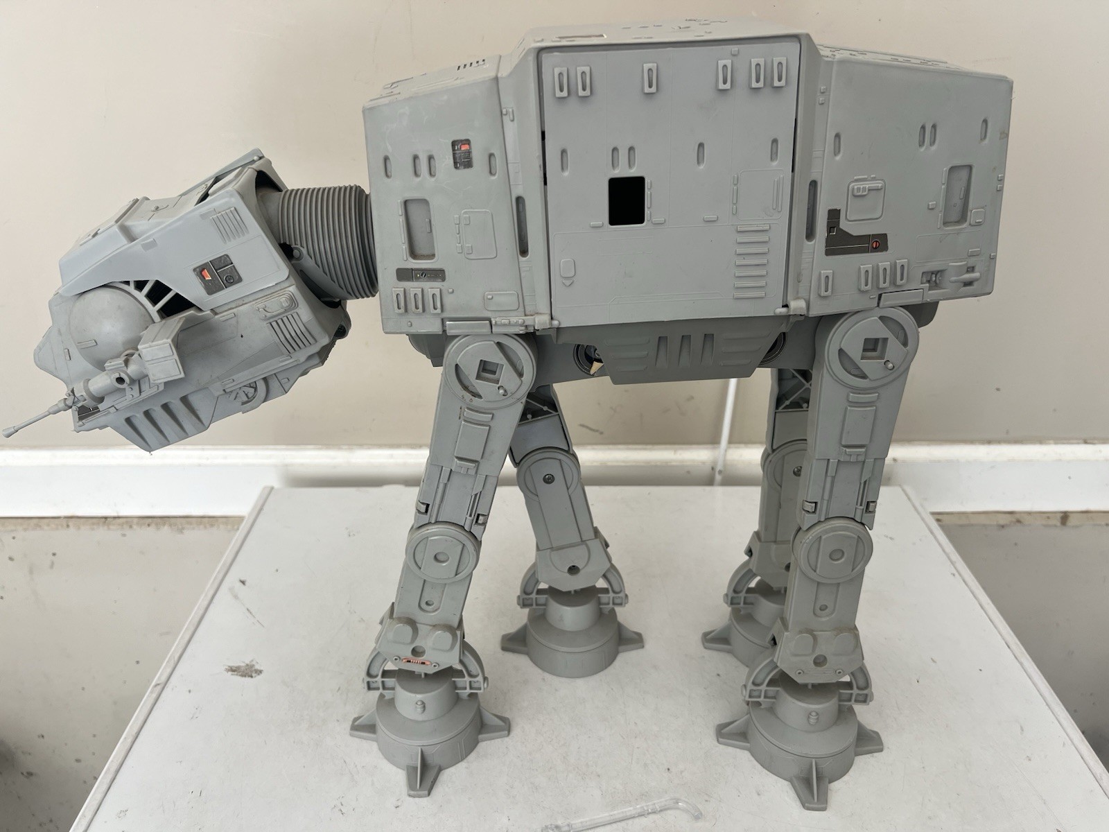 Vintage Star Wars Empire Strikes Back AT-AT Walker completo ESB Kenner 1981