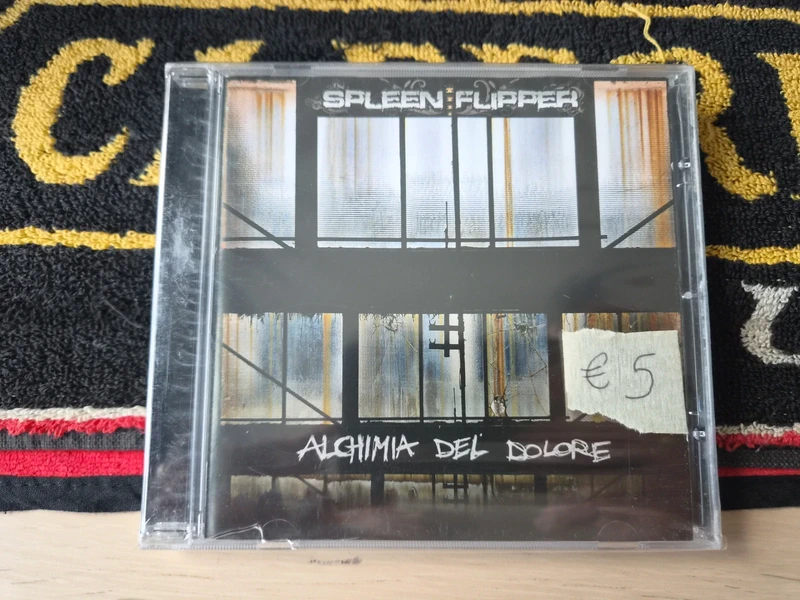 Spleen Flipper "Alchimia del Dolore"