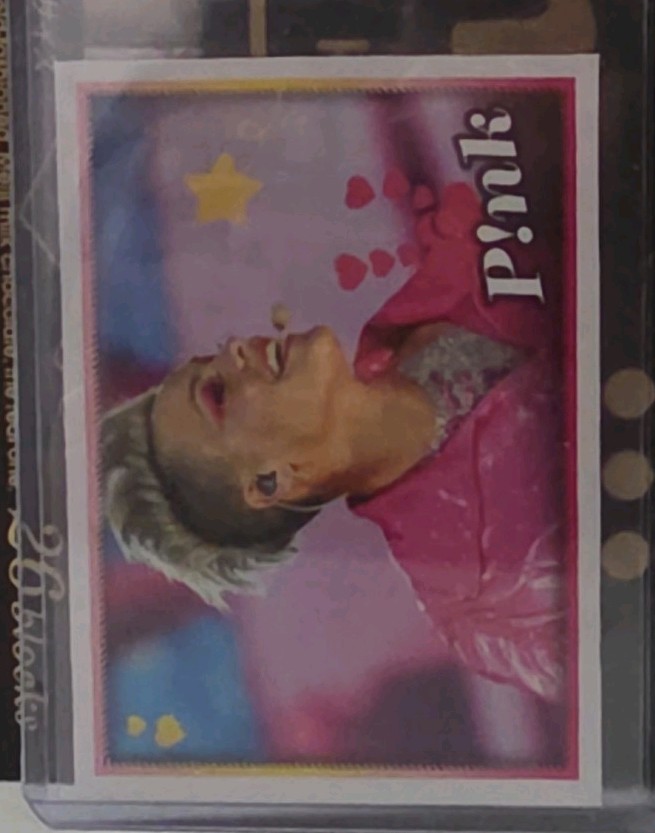 Adesivo Panini 2025 Pop Stars non ufficiale Nikki Pink0 #132