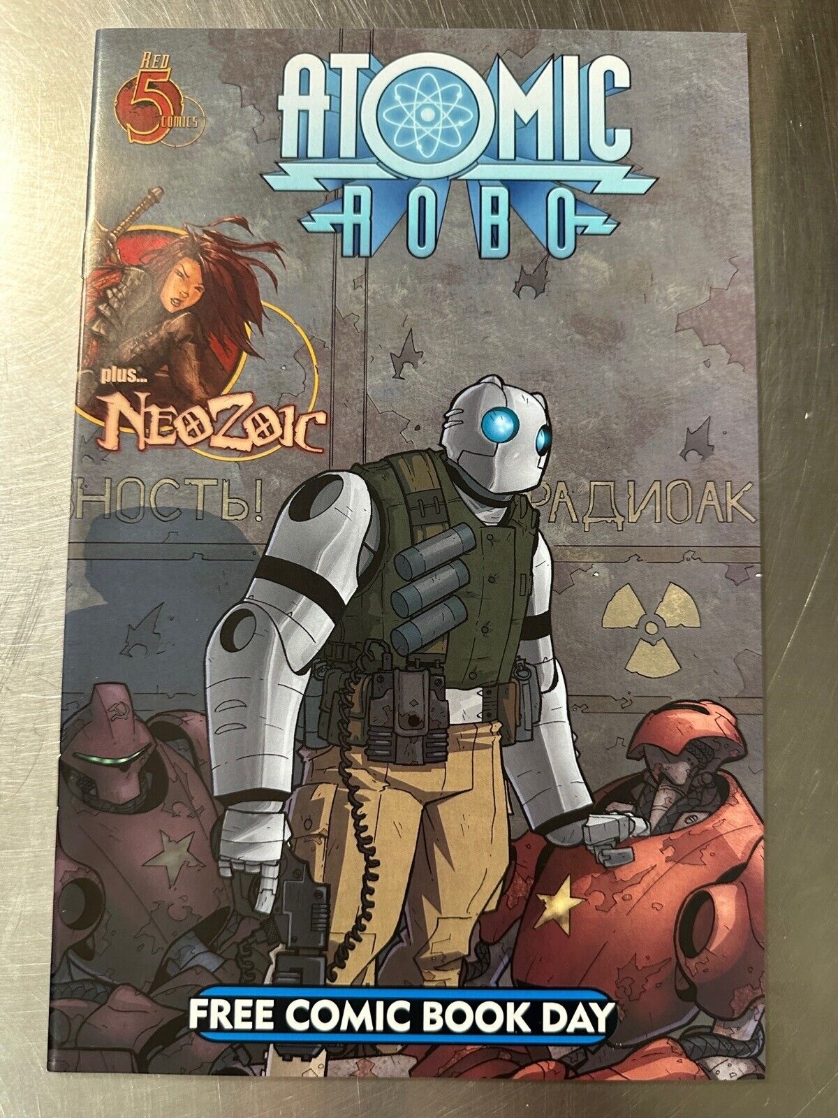 Atomic Robo Neozoic 2008 Used Condition Red 5 Comic Book