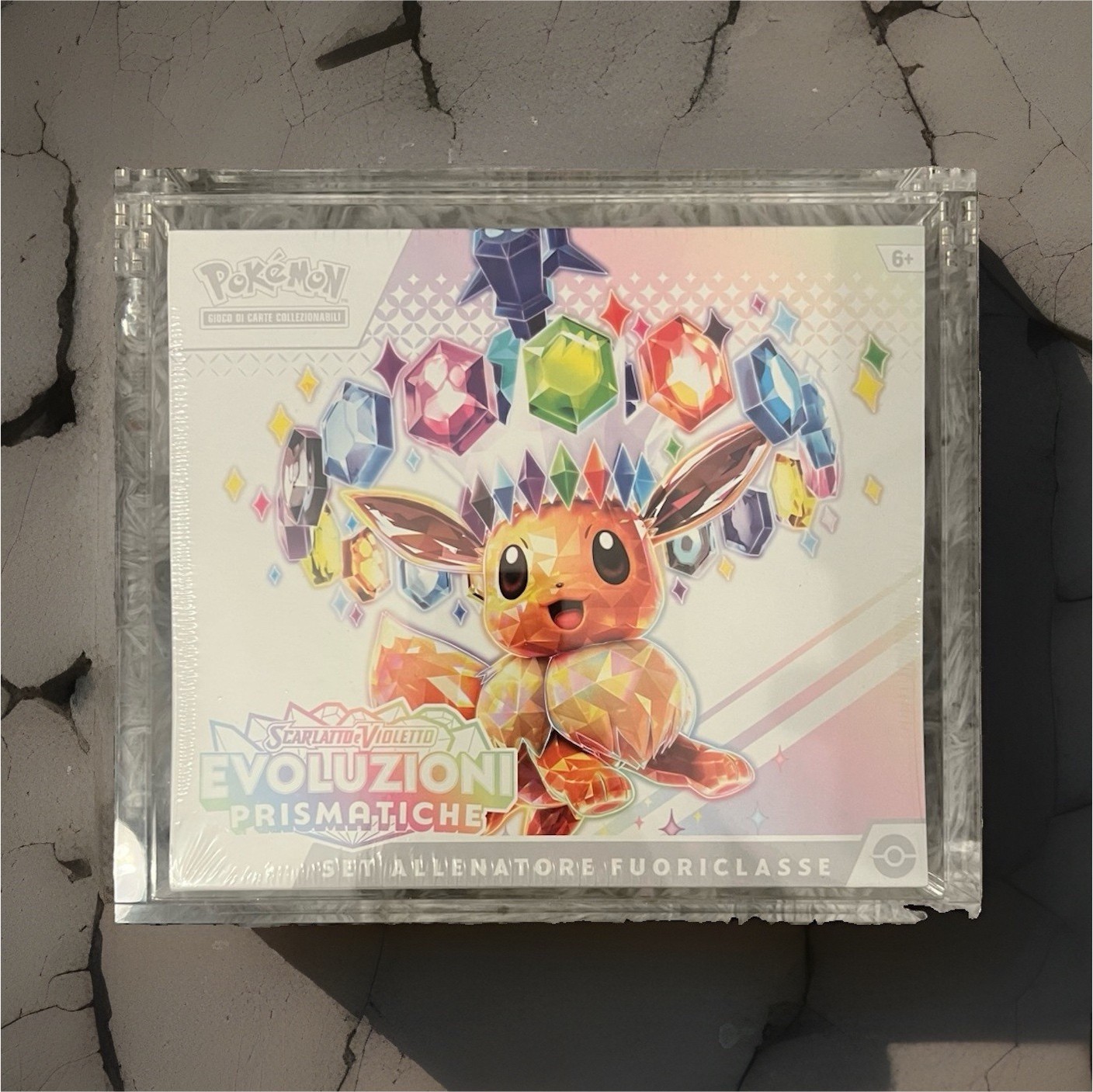Pokémon GCC Evoluzioni Prismatiche ETB IT sigillato + teca