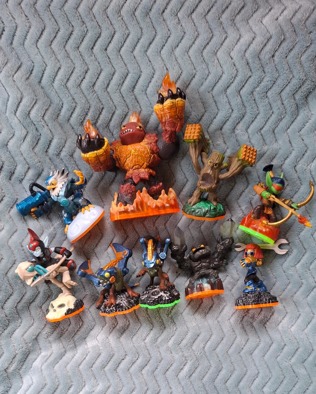 Lot de 9 Skylanders