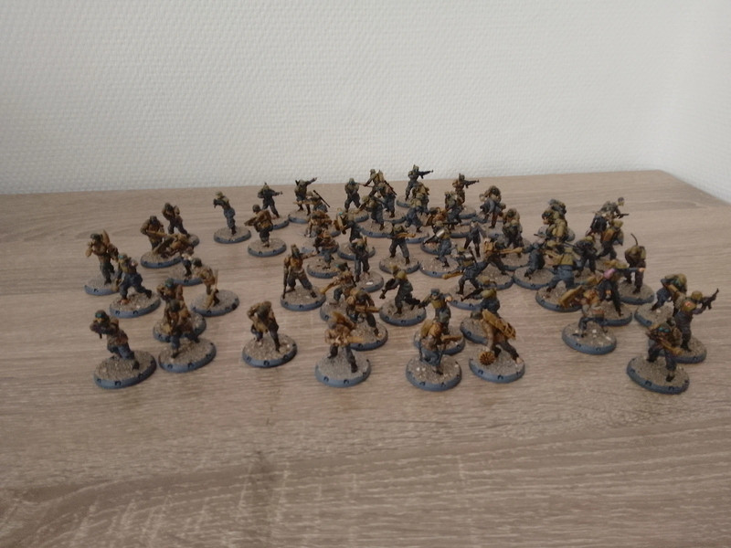 Figurines Dust