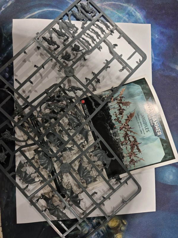 Lot de 3 Gargoyles warhammer 40k sur grappe