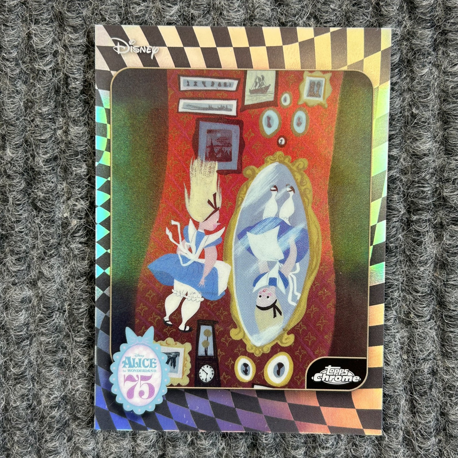 Topps Chrome Disney 2026 Alice nel Paese delle Meraviglie 75 Foil Holo Trading Card