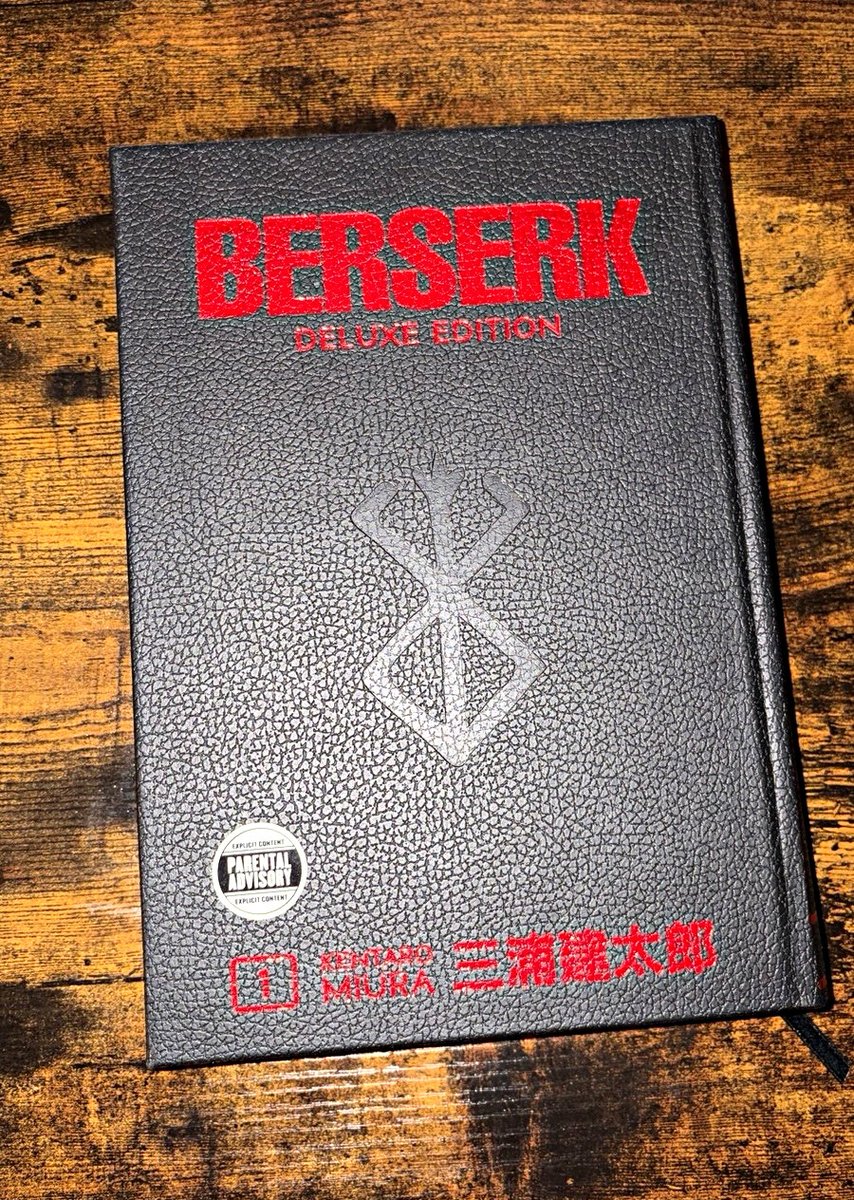 Berserk Deluxe Edition manga copertina rigida graphic novel Kentaro Miura