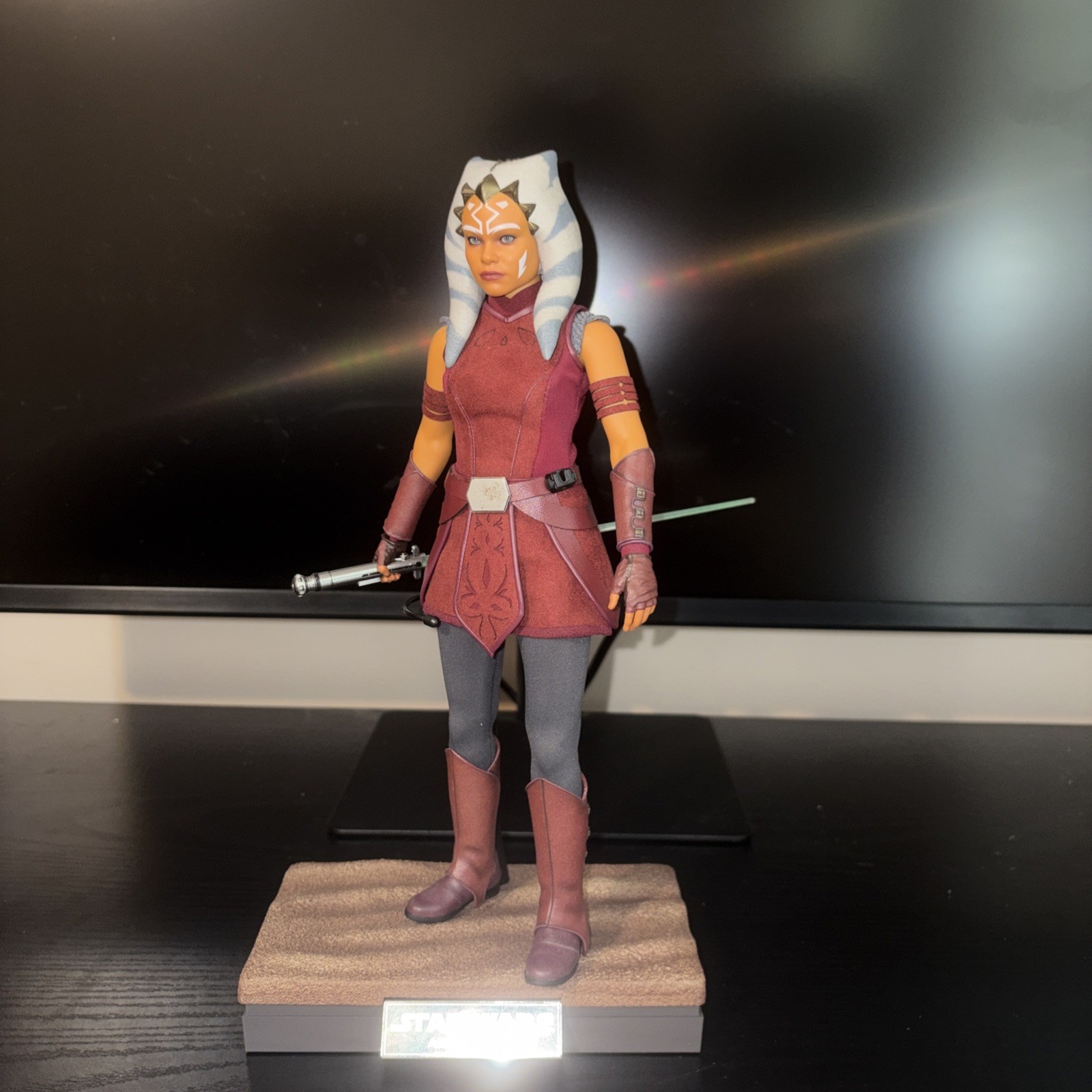 Hot Toys TMS123 Star Wars Ahsoka Tano Padawan 1/6 Scale Figure