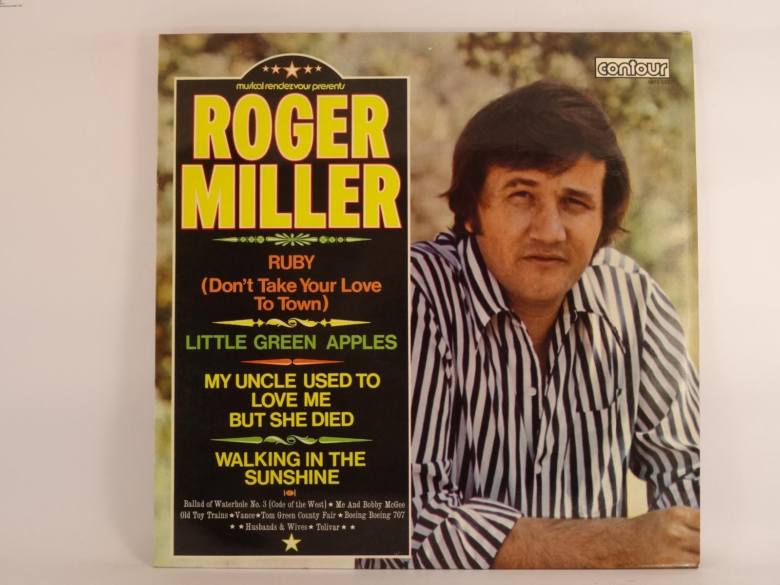 ROGER MILLER RUBY (DON'T TAKE YOUR LOVE TO TOWN) (330) 12 Track LP plus Picture 