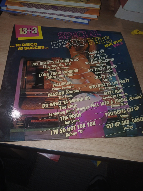 33 tours spécial disco hits non stop vol 2