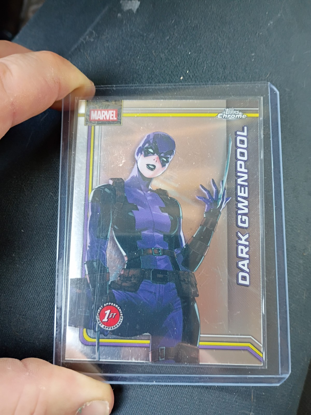2026 Topps Chrome Marvel - Dark Gwenpool #027 - Base regolare