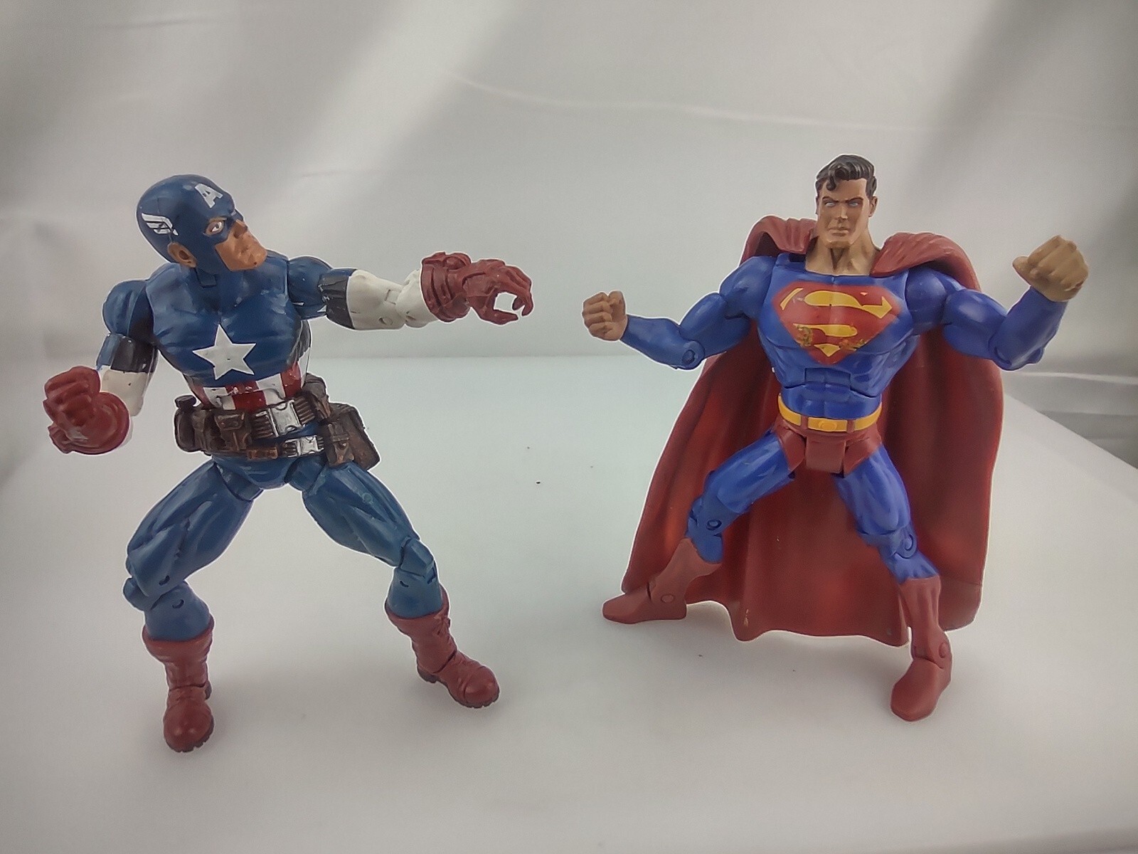 DC UNIVERSE SUPER HEROES CLASSIC BLUE SUPERMAN & CAPTAIN AMERICA 