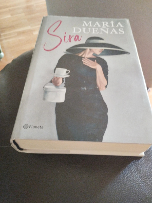 Libro Sira María Dueñas