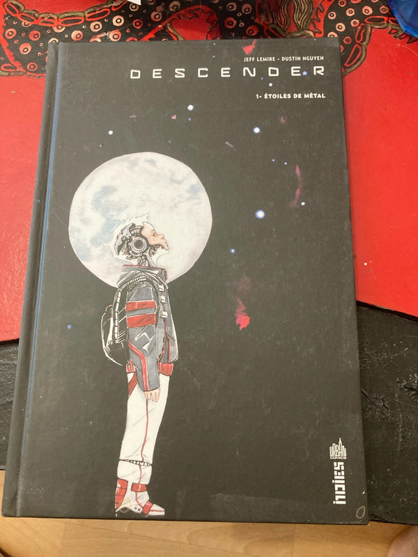 Descender Tome 1