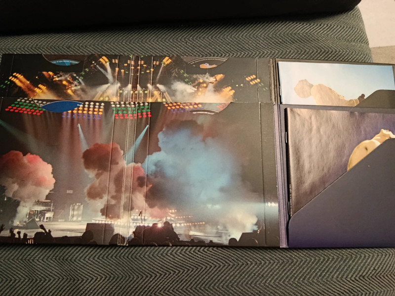 Cd et dvd Queen live Montreal et Wembley