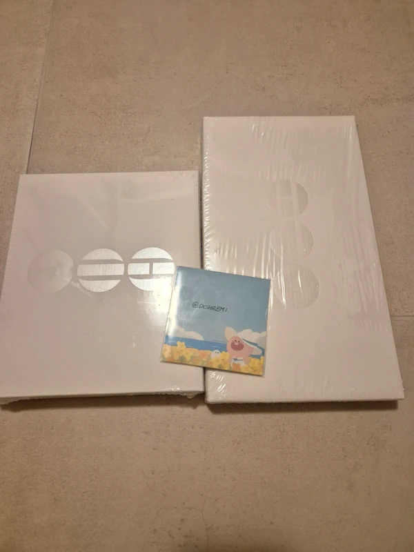 BTS Arirang album set