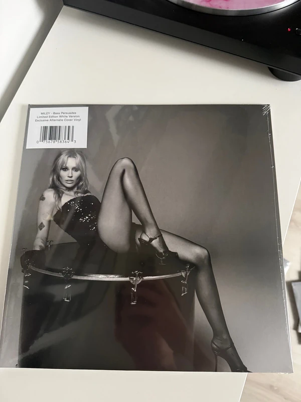 Miley Cyrus Bass Persuades Alt Cover Vinyl