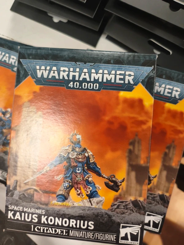 Space marine ultramarine kaius konorius