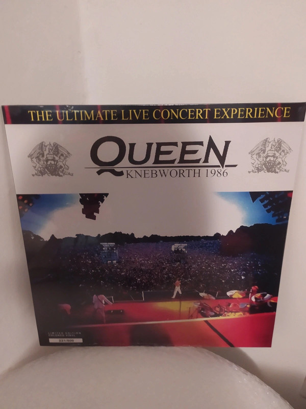 Queen Knebworth