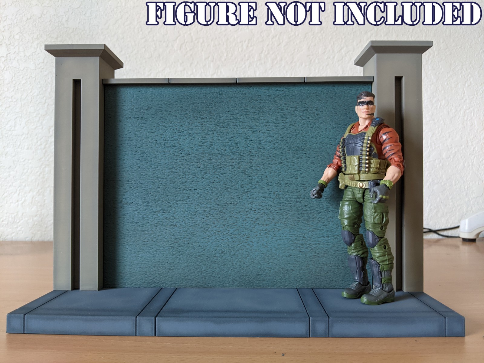 Espositore diorama da parete in stucco scala 1:12. Dipinto a mano. Per action figure 6-7"