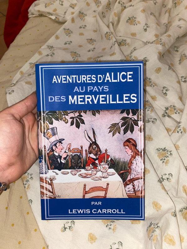 Alice nel paese delle meraviglie in francese