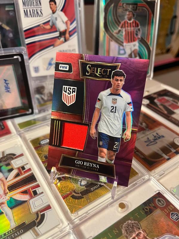 Panini Select Gio Reyna patch /49 USA BVB
