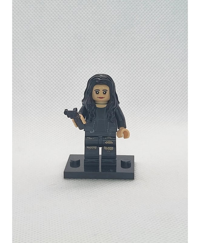 Personnage type Lego – Kimiko (Lego-style Character – the Boys – Kimiko)