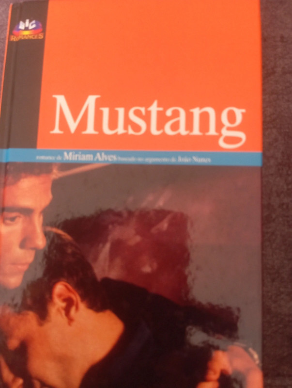 Livro " Mustang" - € negociável