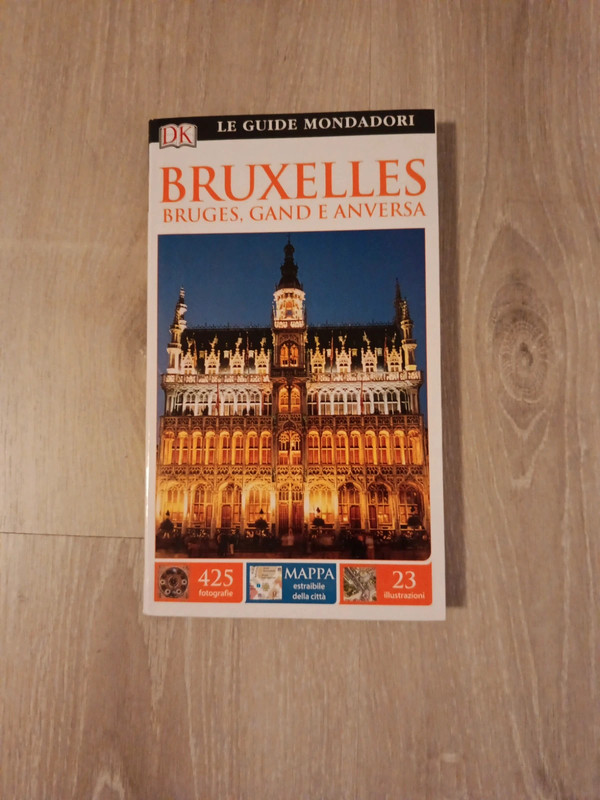 Bruxelles guida Mondadori