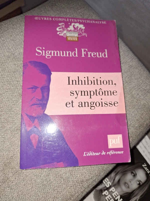 Livre psychanalyste de sigmund Freud
