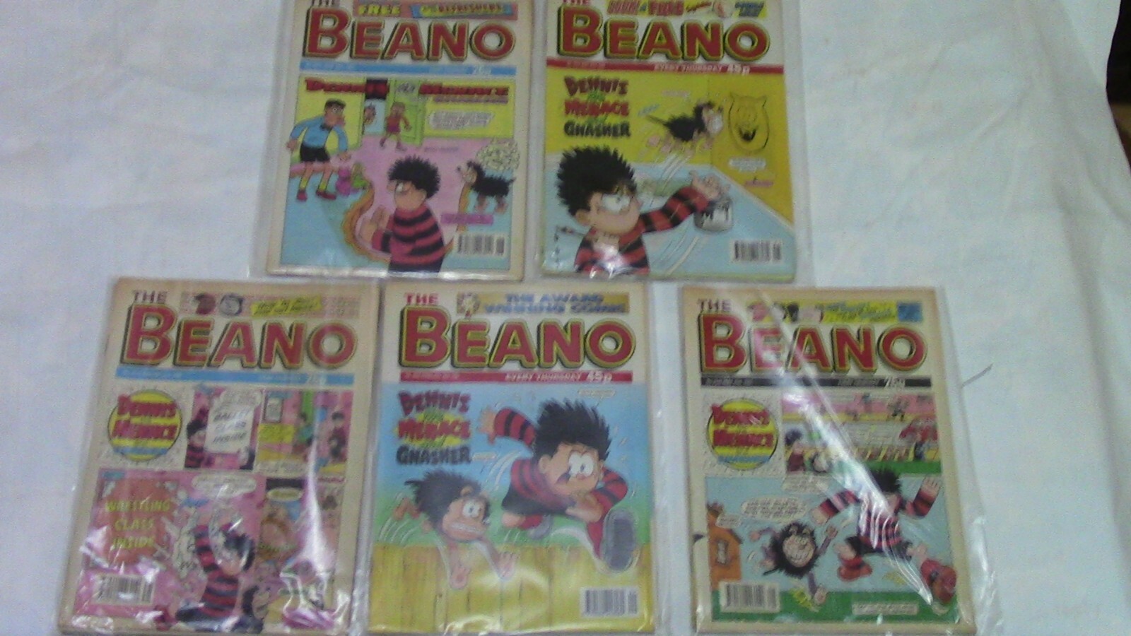 bundle of early beano comics 26 comics total 1989-1997