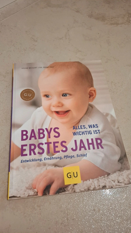 Buch "Babys erstes Jahr"