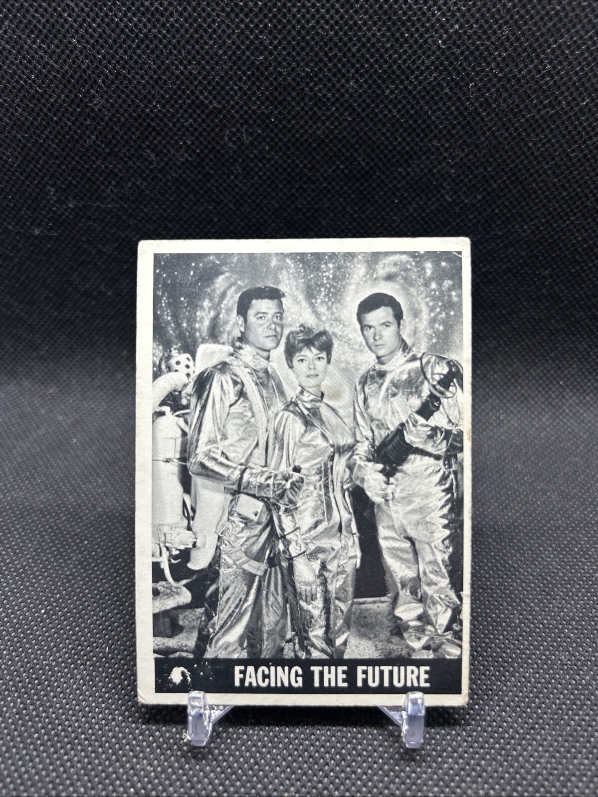 1966 Topps Lost In Space - #55 "Affrontare il futuro"