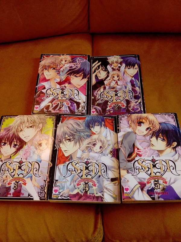 Stray Love Heart manga completo in 5 vol
