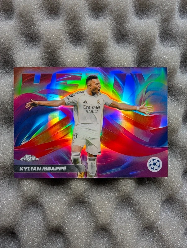 Kylian Mbappé Topps chrome Case hit