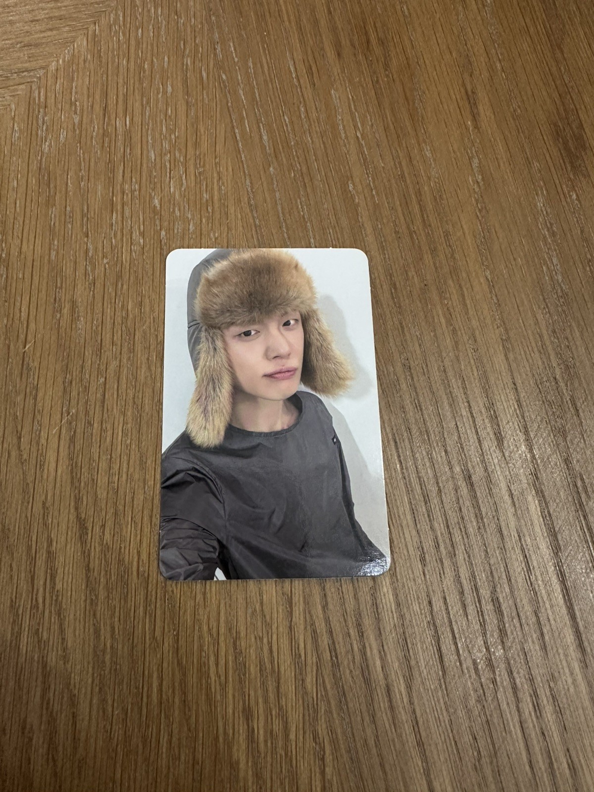 Album TXT Yeonjun senza etichette parte 02 stile Miu Miu cartolina fotografica ufficiale
