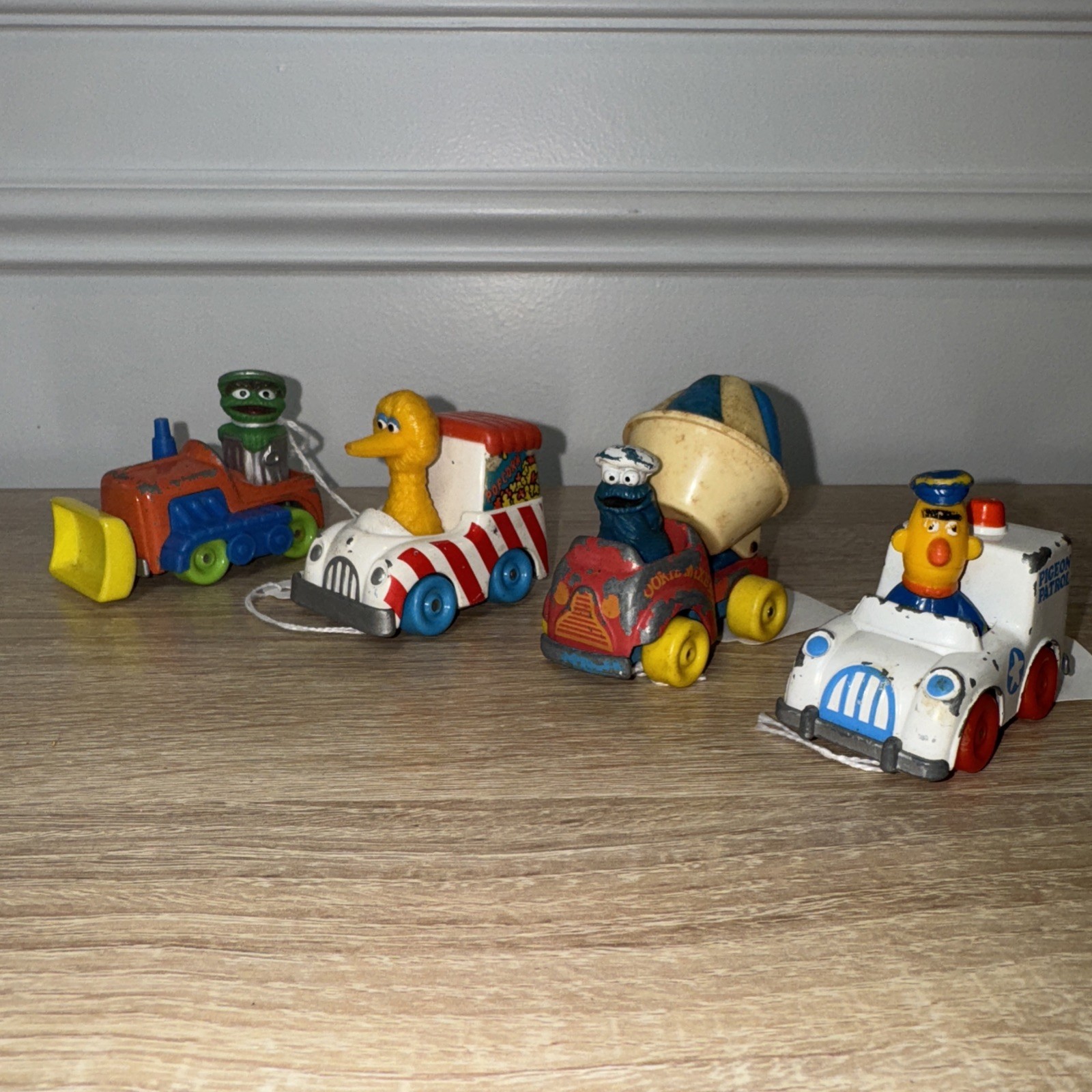 Lotto 4 giocattoli vintage Sesame Street Oscar Grouch Cookie Monster Big Bird Ernie Playskool