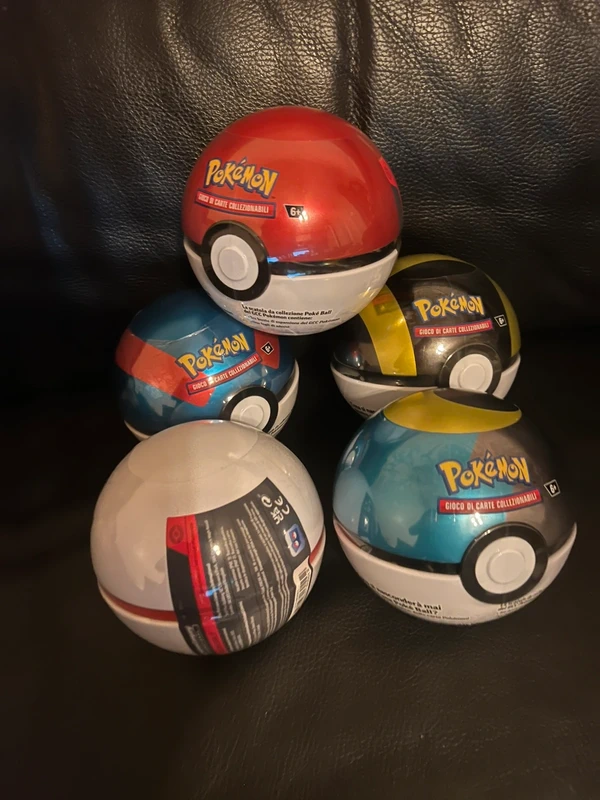 Lotto poke ball B25 sigillate