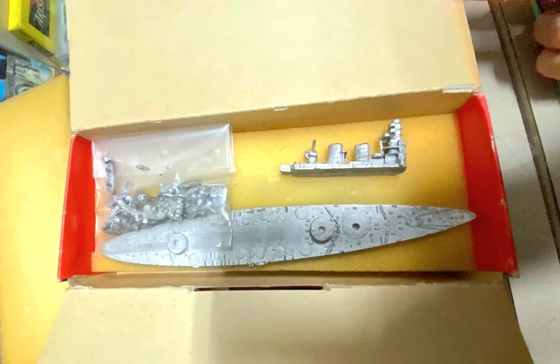 Kit in metallo GF62 Corazzata classe Littorio conosciuta anche come "Vittorio Veneto"