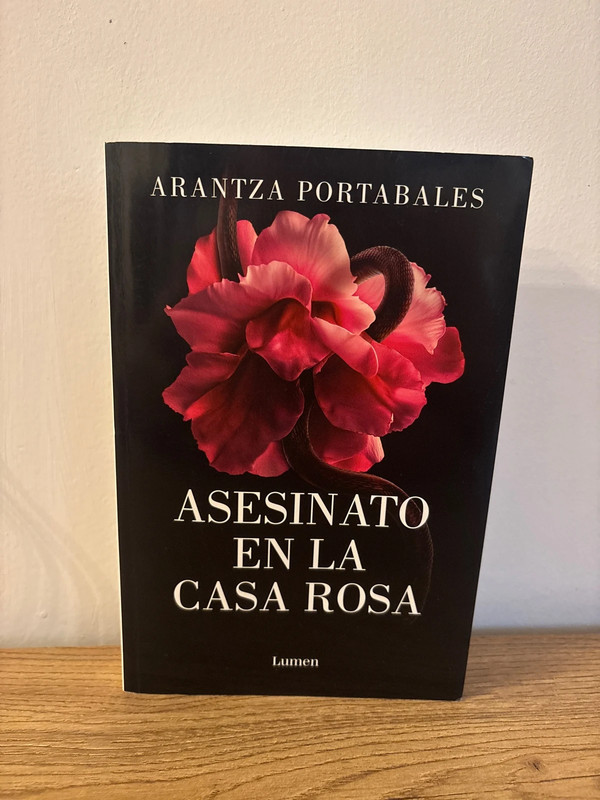 Asesinato en la Casa Rosa