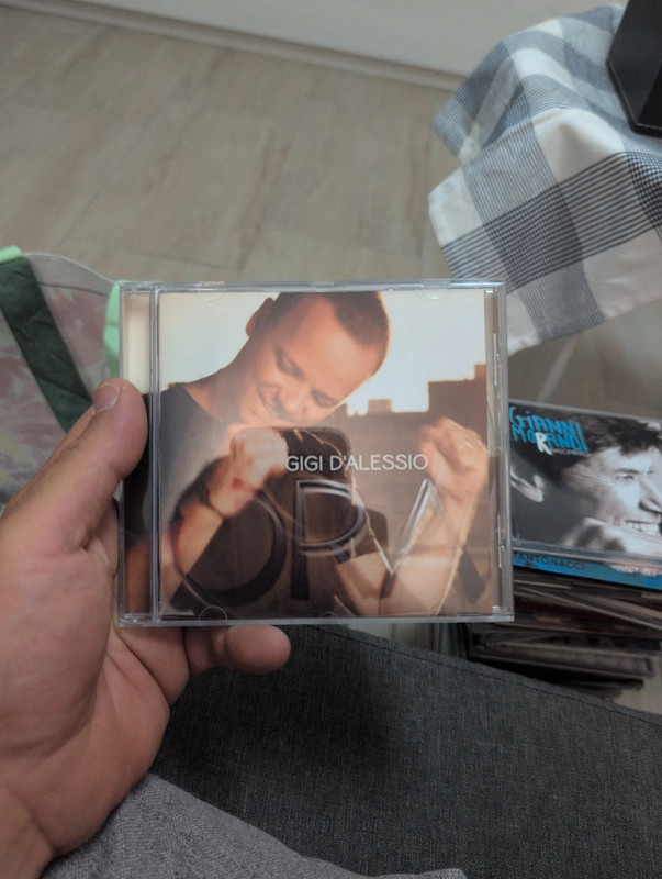 CD Gigi D'Alessio