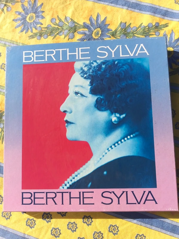 Coffret de 10 vinyles de Berthe Sylva