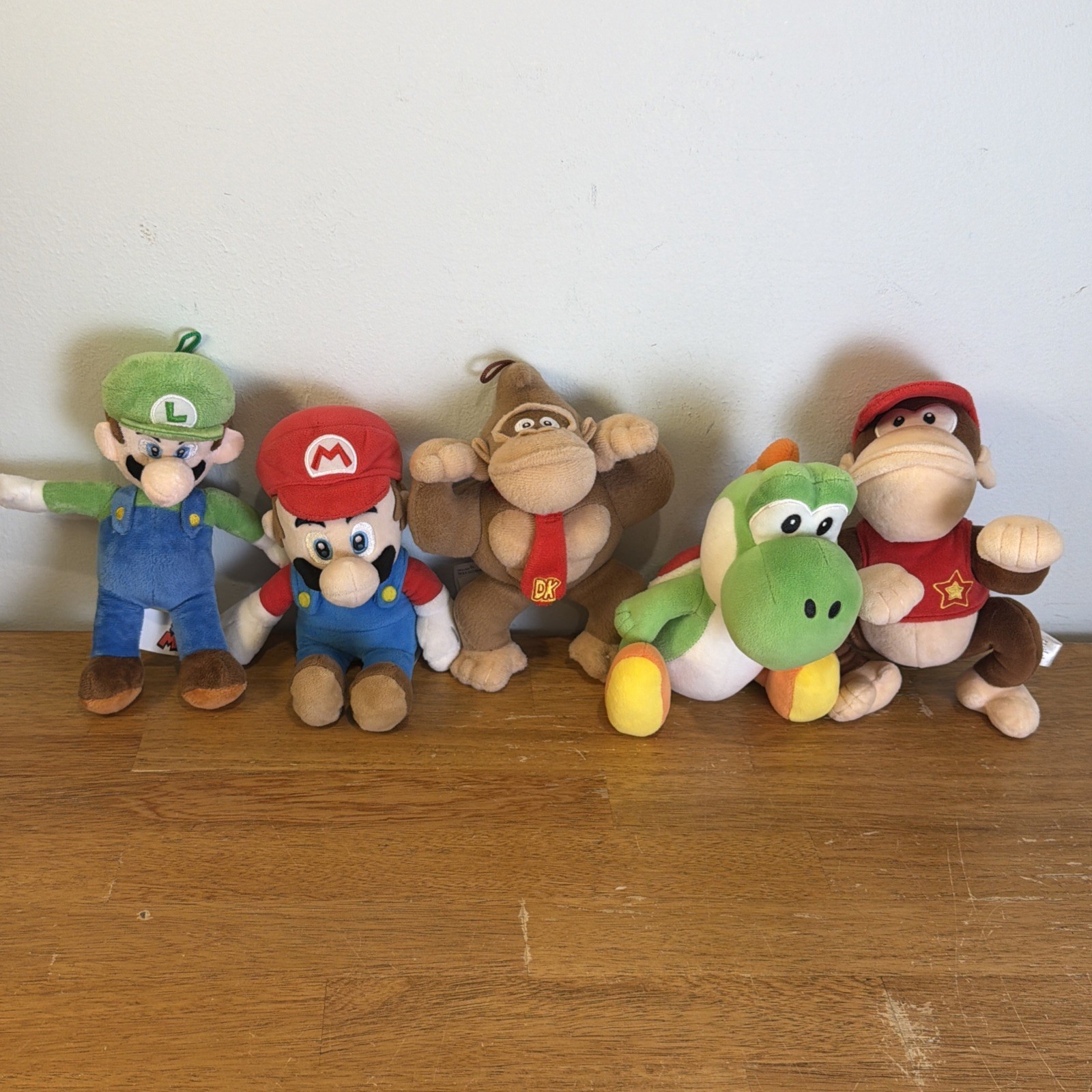 SUPER MARIO BROTHERS Set Of 5 DONKEY KONG, DK Jr, YOSHI Plush & MARIO, Luigi,