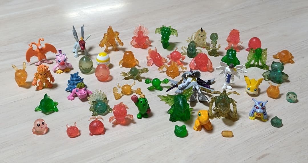 Lotto Collezione Mini Figure Digimon Adventure con Uova Digimon