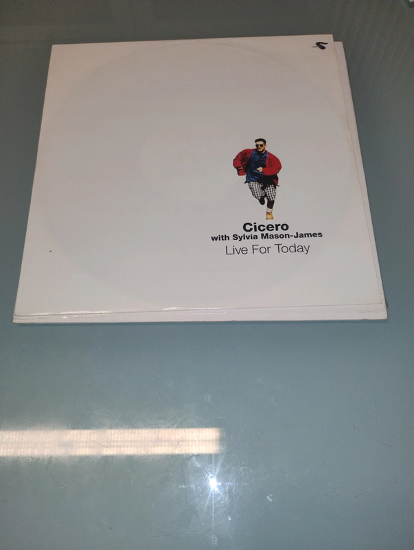 Cicero with Sylvian Mason James - Live for today