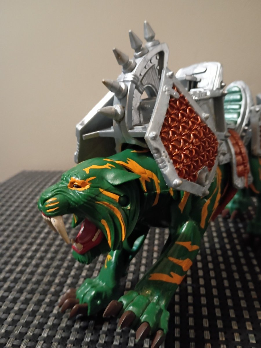 Master of the universe he man battle cat action figure 2001